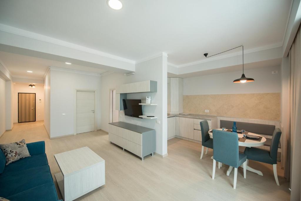 WAVE 1 Promenada Apartments - 600