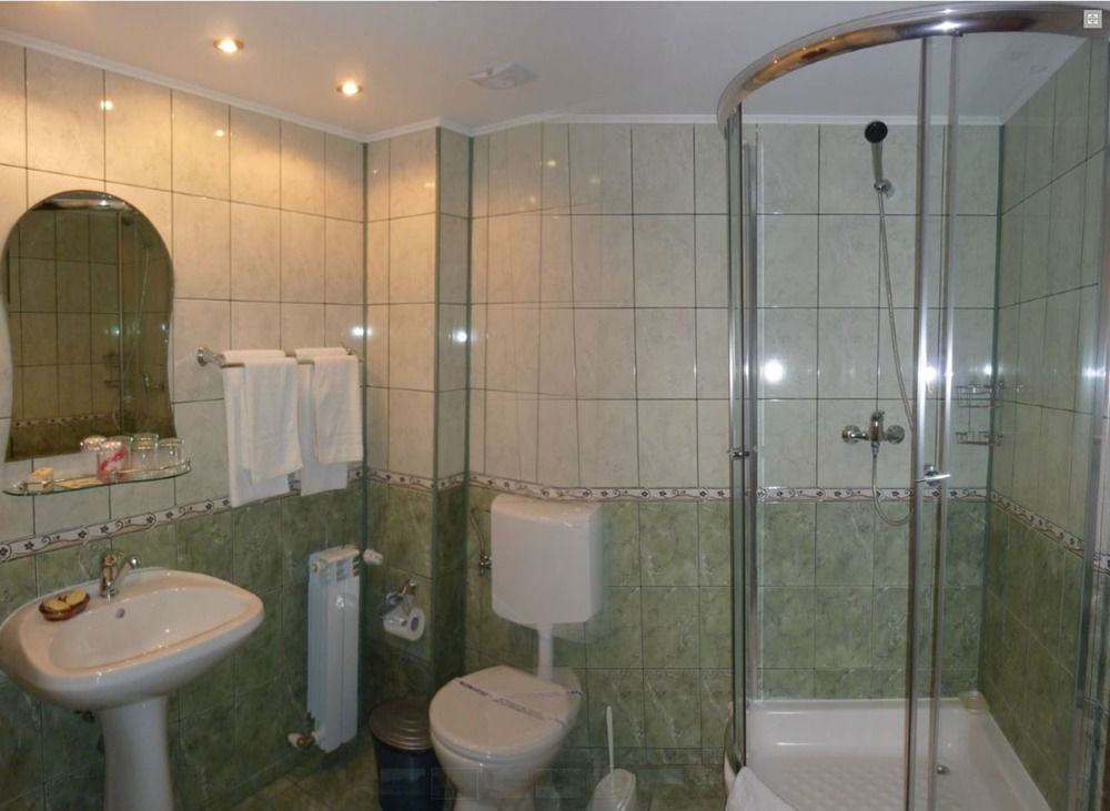 Hotel Wels - 978