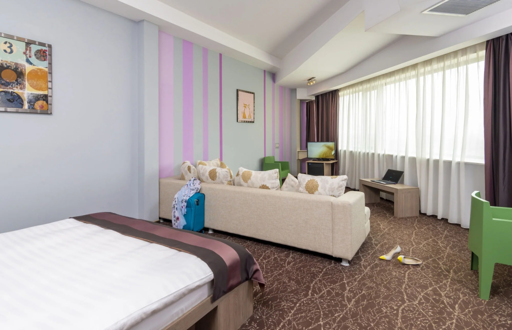 West City Hotel - 607