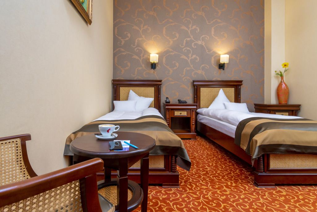 West City Hotel - 865