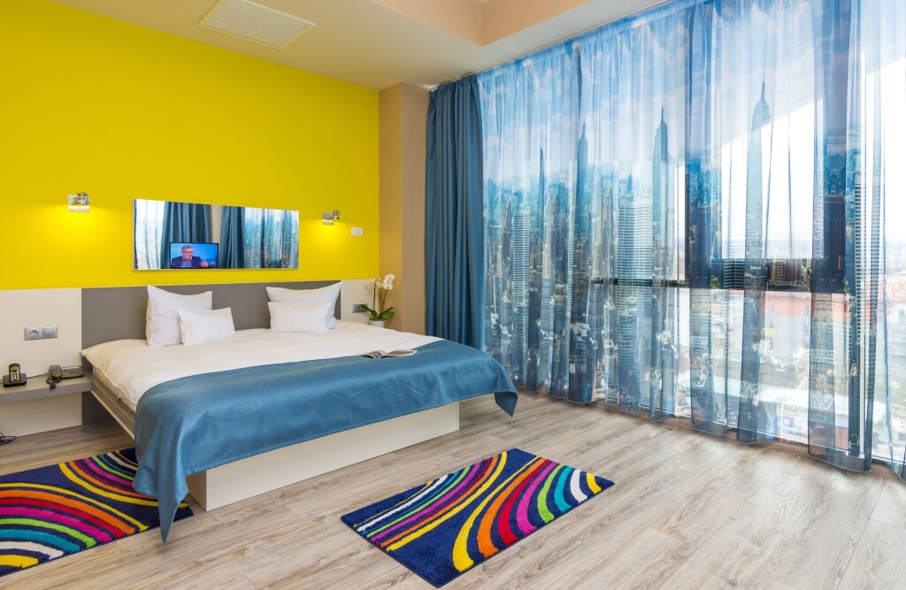 West City Hotel - 760