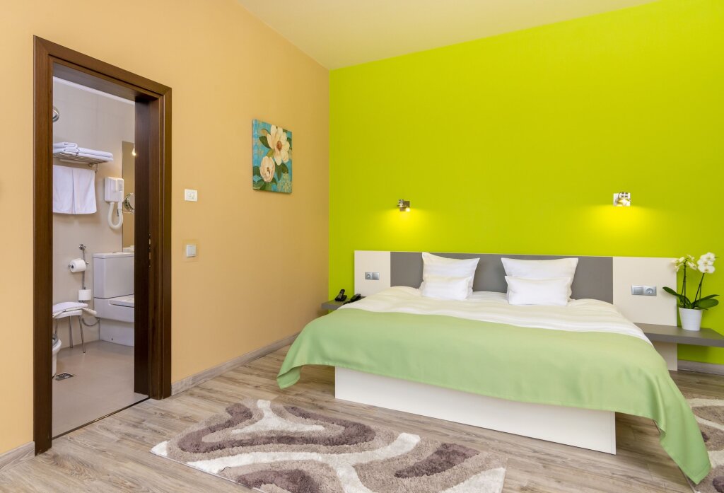 West City Hotel - 167