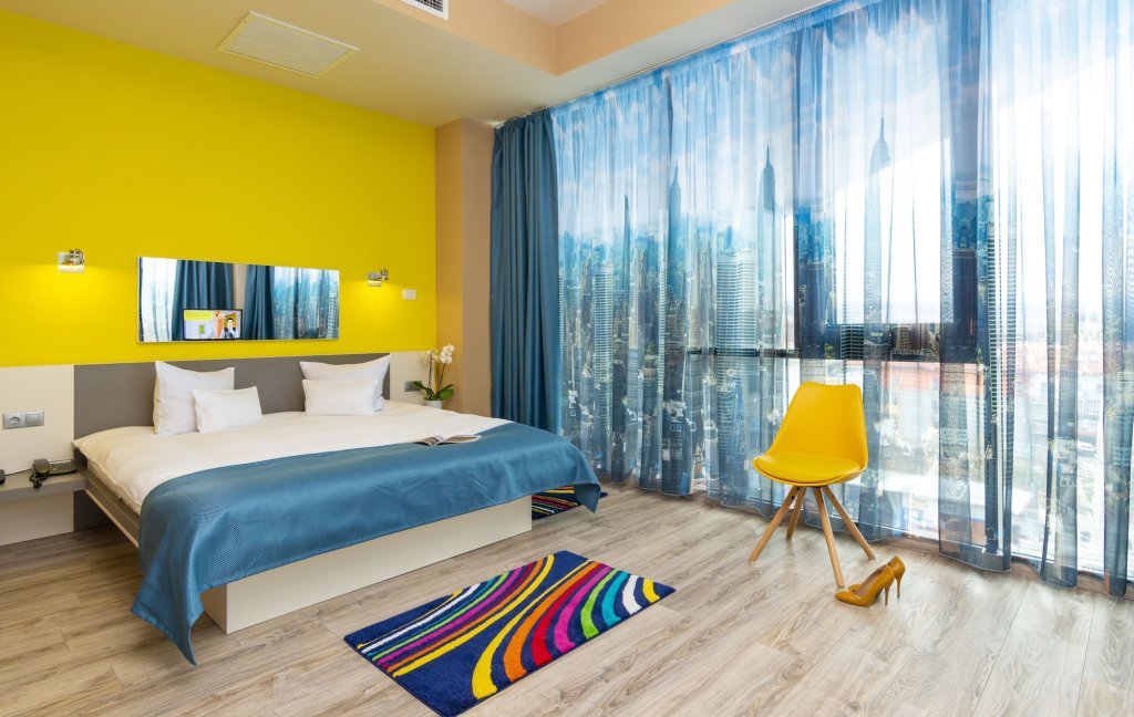 West City Hotel - 129