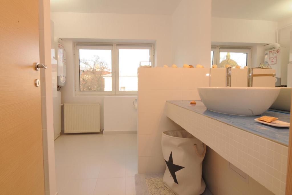 White Dream Suites - 327
