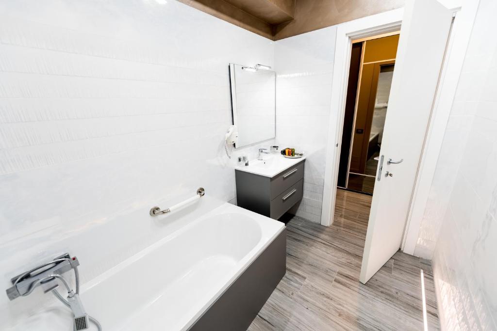 White Tower Mamaia - 643