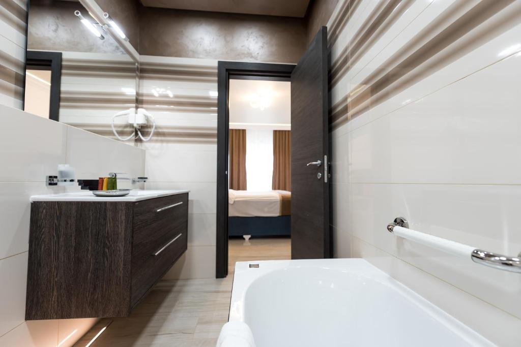 White Tower Mamaia - 452
