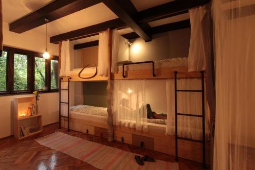 Youthink Hostel - 411