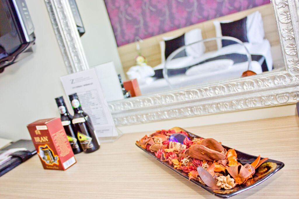 Z Executive Boutique Hotel - 246