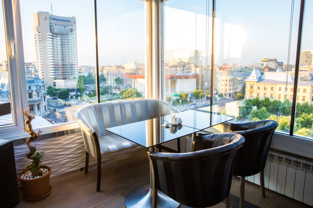 Z Executive Boutique Hotel - 614