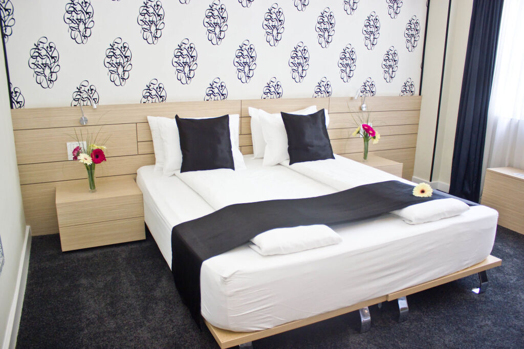 Z Executive Boutique Hotel - 283
