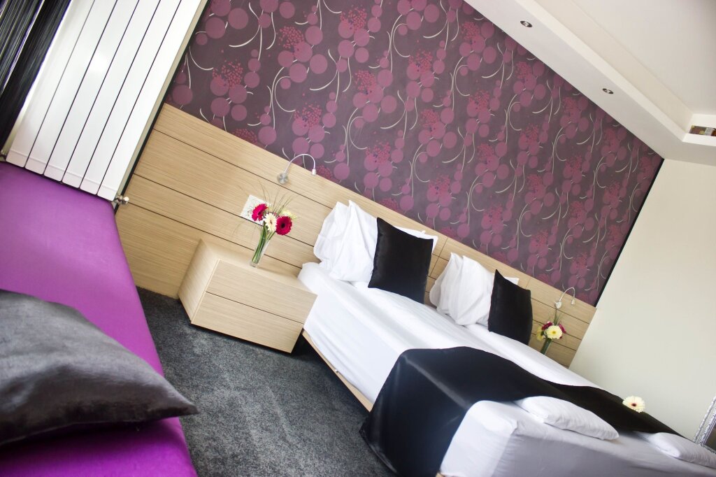 Z Executive Boutique Hotel - 78