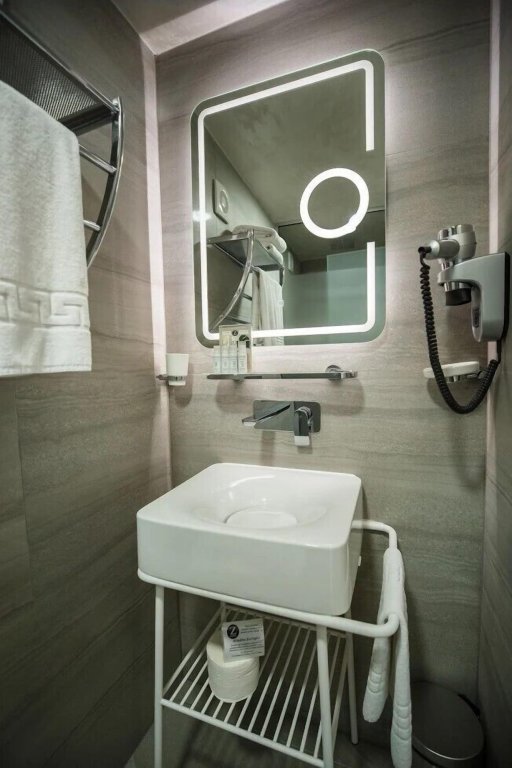 Z Executive Boutique Hotel - 41