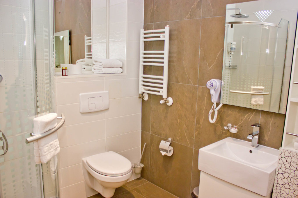 Z Executive Boutique Hotel - 862