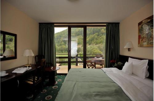 Zan Hotel - 620