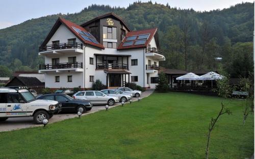 Zan Hotel - 556
