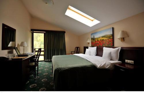 Zan Hotel - 138